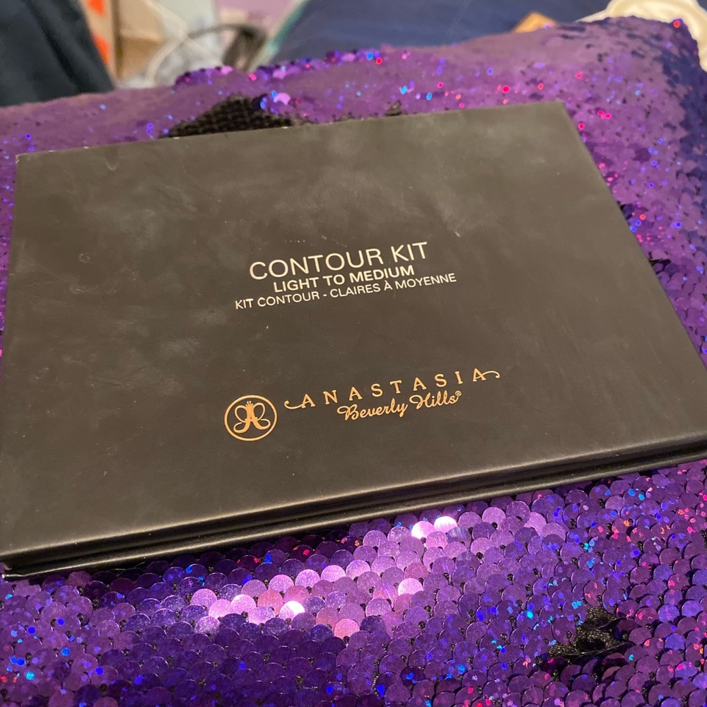 Anastasia Beverly Hills Contour Kit